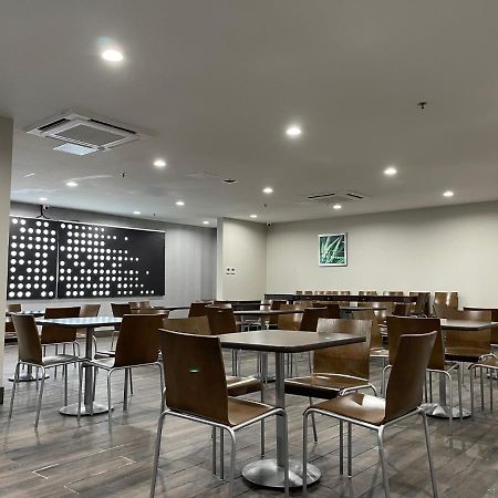 Days Inn By Wyndham Bronx Nyc New York Extérieur photo