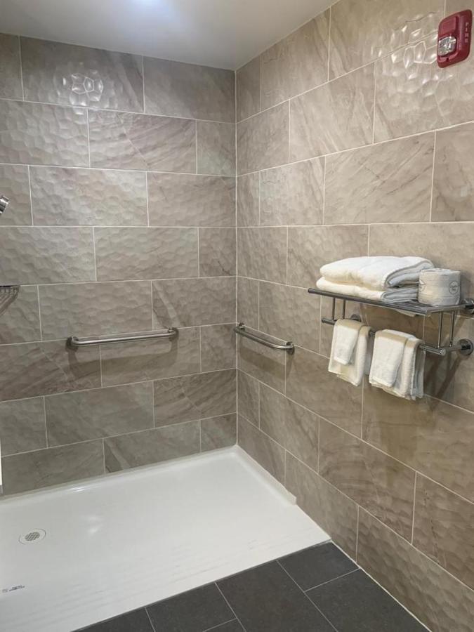Days Inn By Wyndham Bronx Nyc New York Extérieur photo